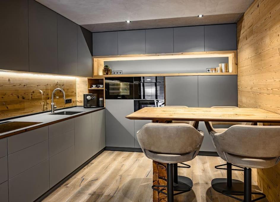 Luxurioese Seelage Apartment Friedrichshafen